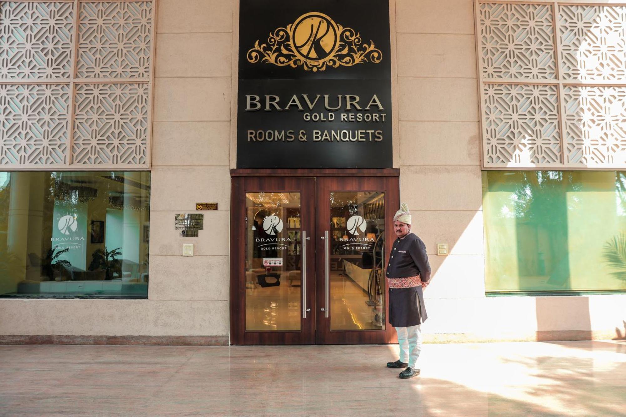 Bravura Gold Resort Meerut Luaran gambar