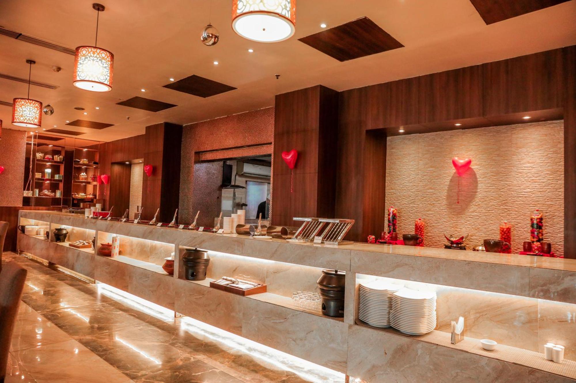 Bravura Gold Resort Meerut Luaran gambar