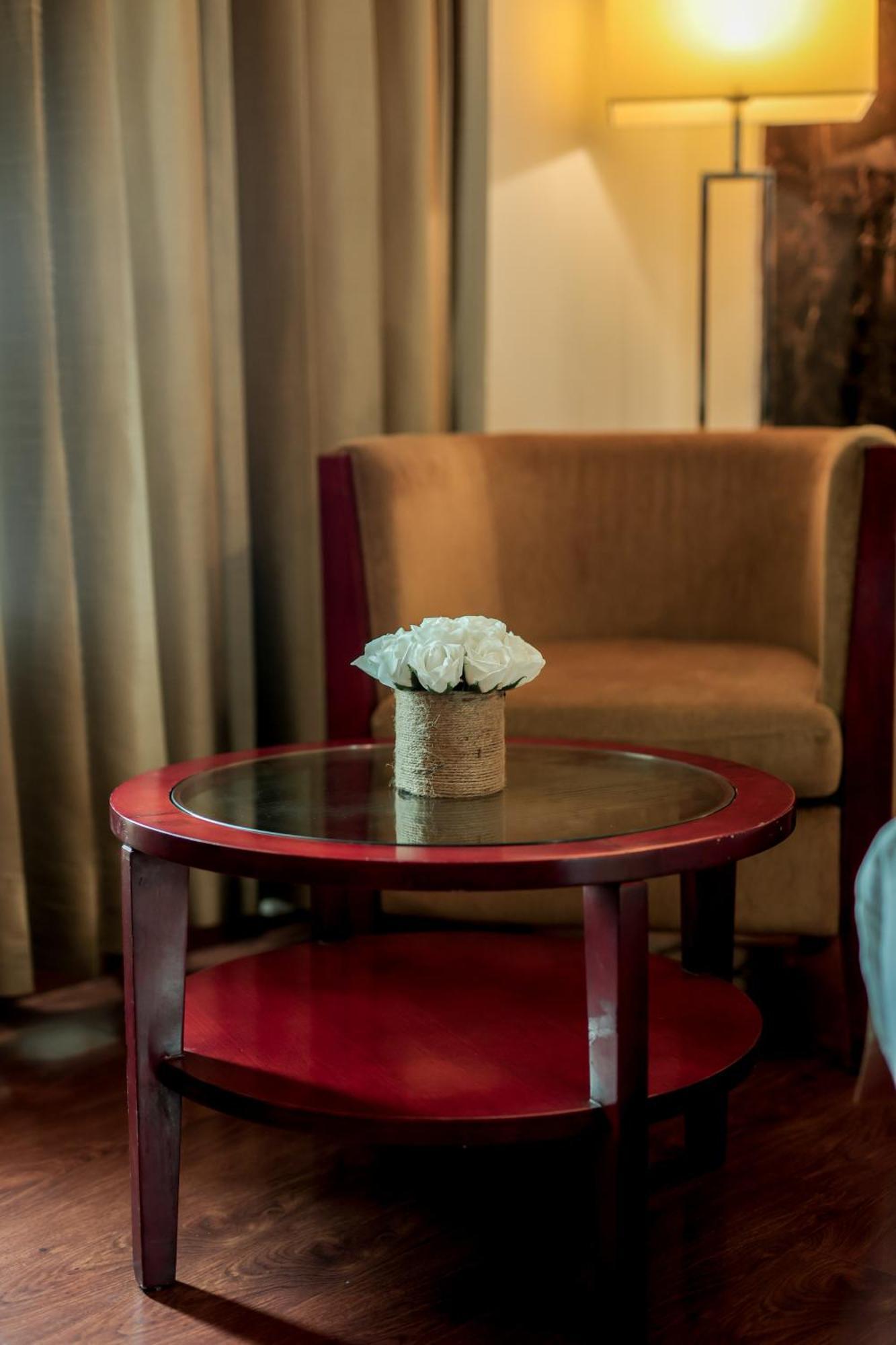 Bravura Gold Resort Meerut Luaran gambar
