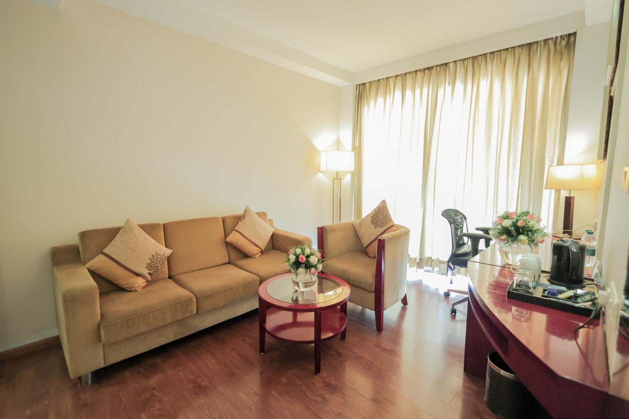 Bravura Gold Resort Meerut Luaran gambar
