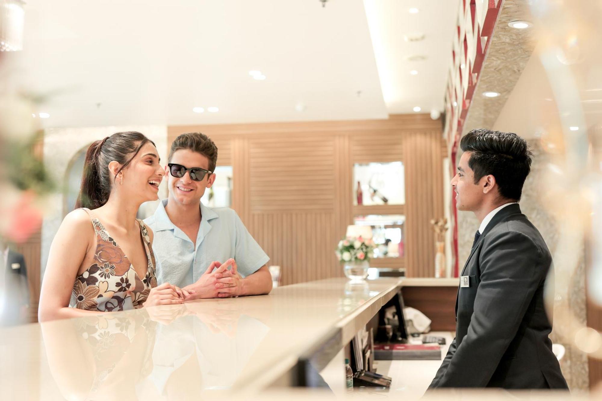Bravura Gold Resort Meerut Luaran gambar