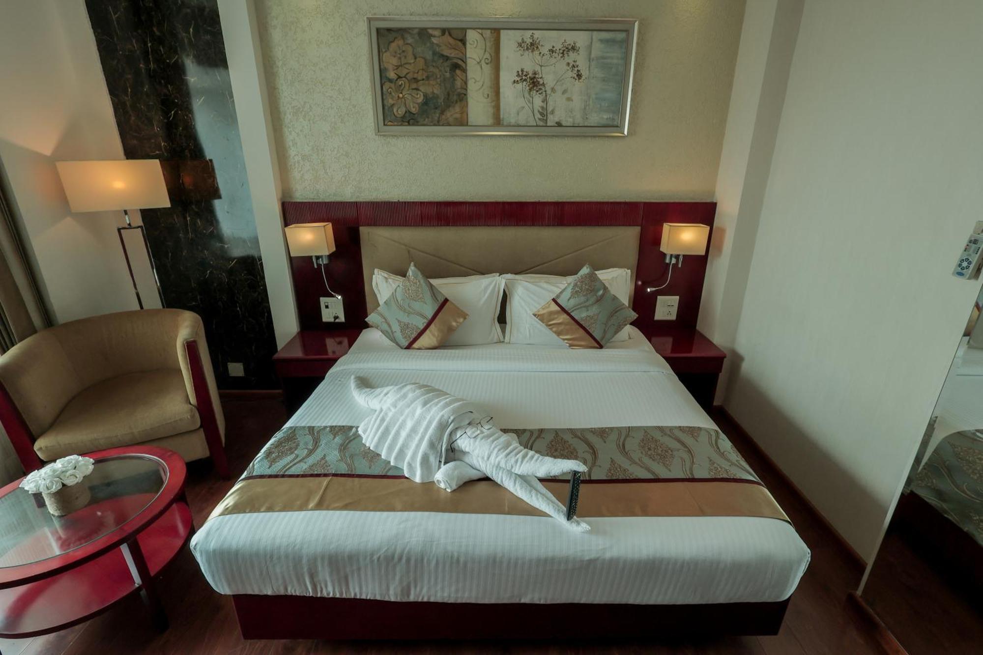 Bravura Gold Resort Meerut Luaran gambar