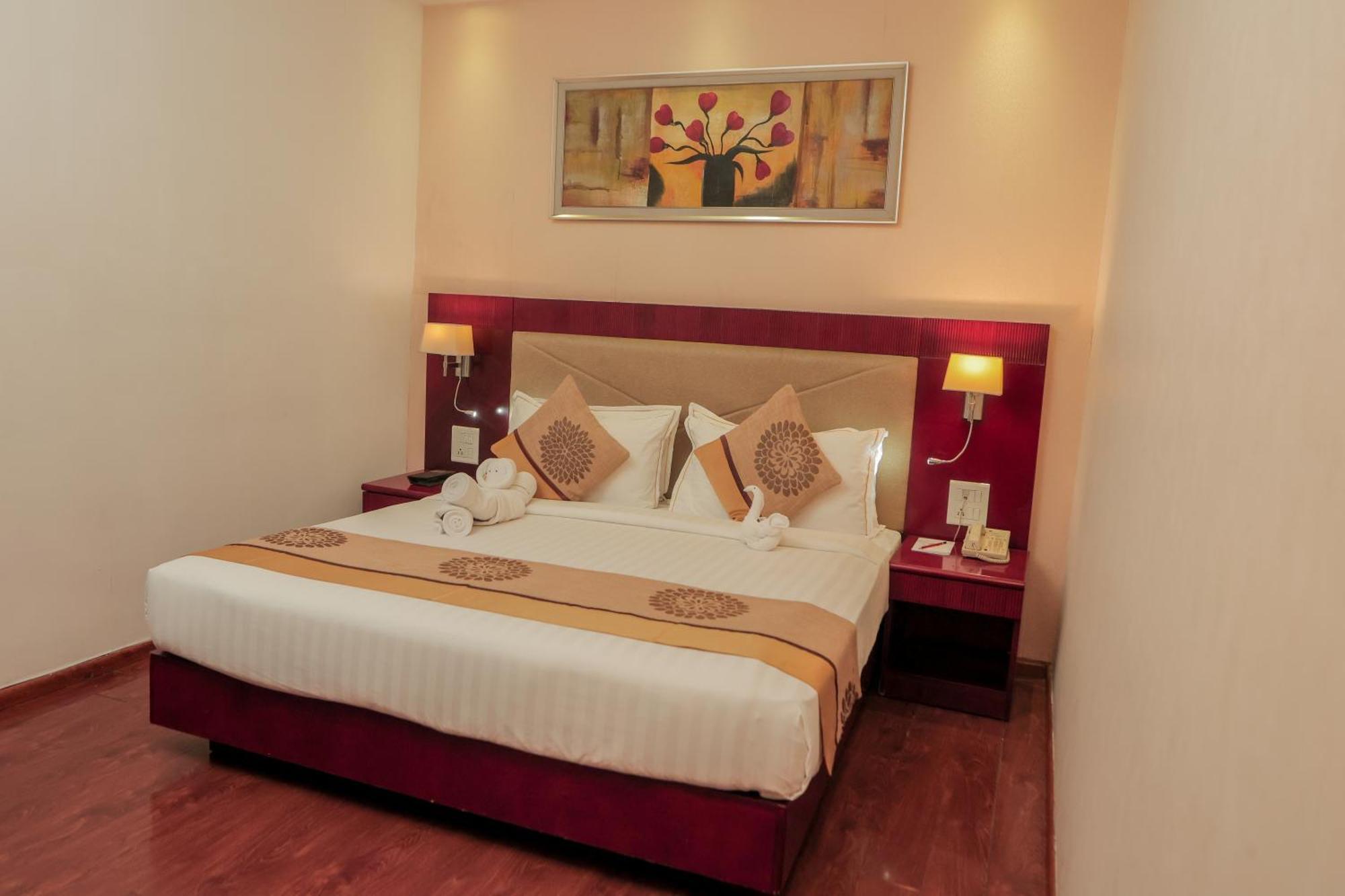 Bravura Gold Resort Meerut Luaran gambar